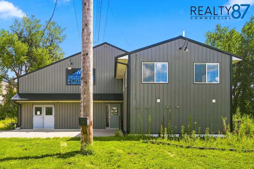 4301 6th St SW, Cedar Rapids, IA à vendre - Photo de l’immeuble – Image 3 sur 33