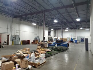 Plus de détails pour 301-303 W County Rd E2, New Brighton, MN - Industriel/Logistique à vendre