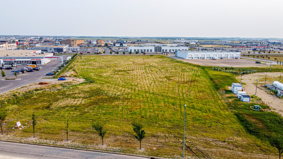 11701 104 Ave, Grande Prairie, AB à vendre - Photo de l’immeuble – Image 2 sur 7