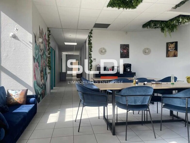 Bureau dans Valence à louer - Photo de l’immeuble – Image 2 sur 9