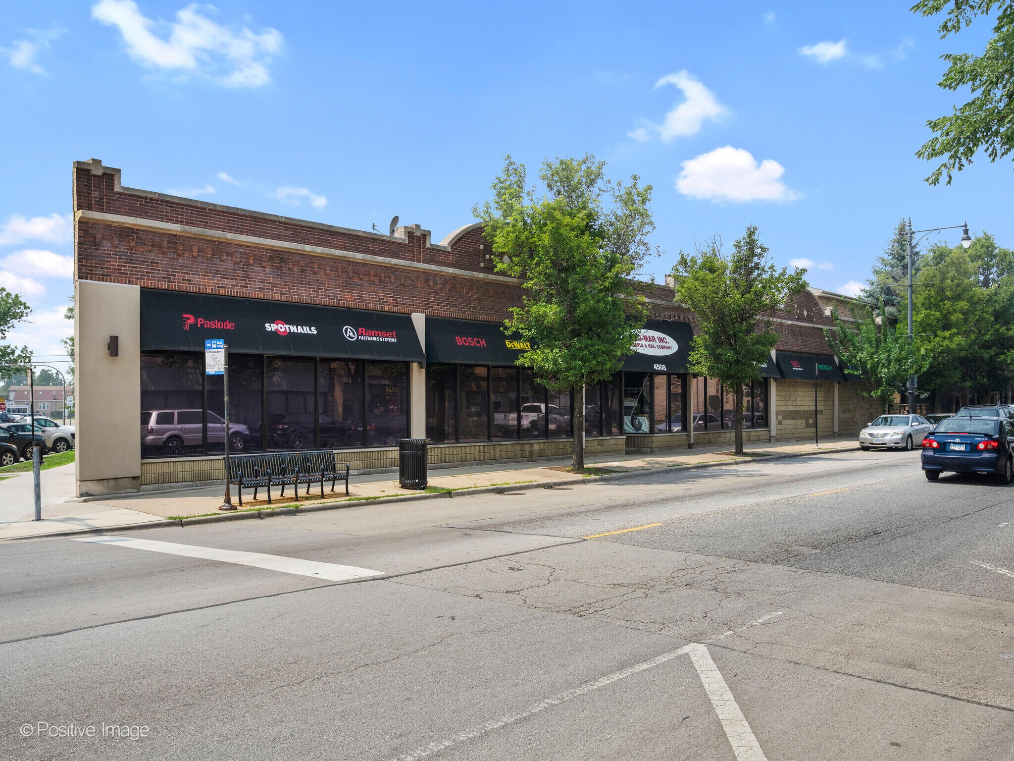 4508 N Milwaukee Ave, Chicago, IL à vendre Photo de l’immeuble– Image 1 sur 19