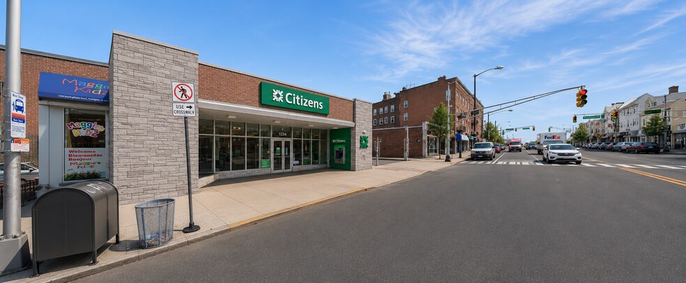 Citizens NNN portefeuille de 3 biens à vendre sur LoopNet.fr - Photo de l’immeuble – Image 2 sur 3