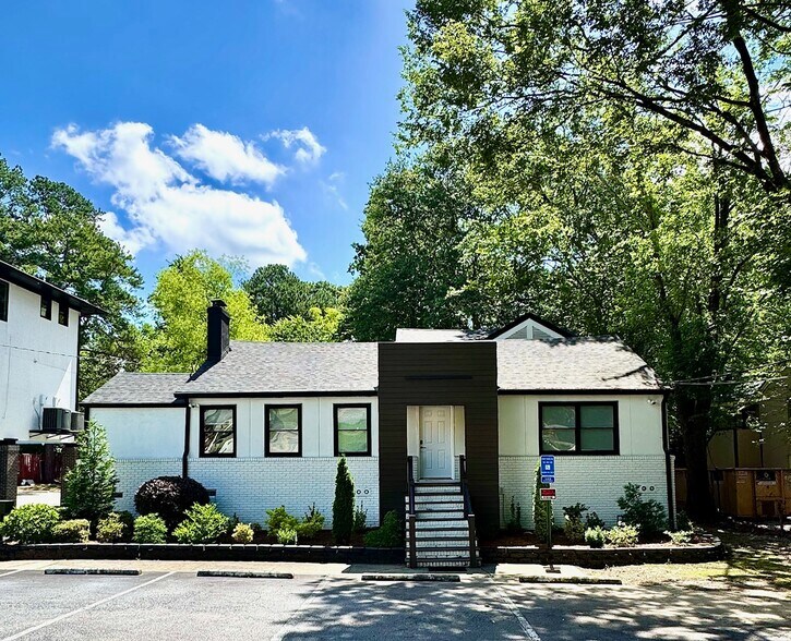 4161 Roswell Rd NE, Atlanta, GA à vendre - Photo de l’immeuble – Image 1 sur 19