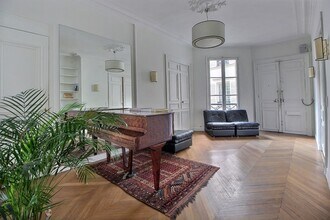 43 Rue Saint-Georges, Paris à louer Photo intérieure– Image 1 sur 8
