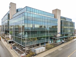 Plus de détails pour 425-475 Rue Jacques-Parizeau, Québec, QC - Local commercial à louer