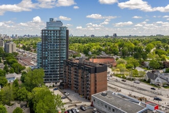 945 Richmond Rd, Ottawa, ON - Vue aérienne  vue de carte