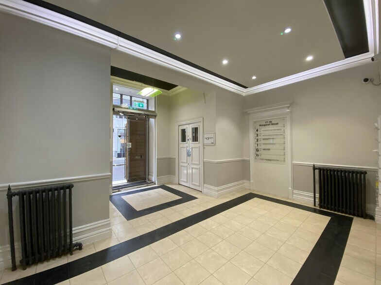 17-18 Margaret St, Londres à louer - Photo de l’immeuble – Image 3 sur 8