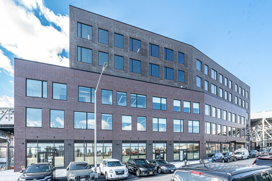 240-300 Huntington St, Brooklyn, NY à louer - Photo principale – Image 1 sur 5