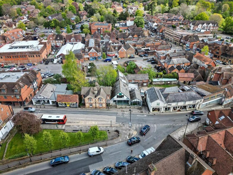 2-4 Lower St, Haslemere à vendre - Photo de l’immeuble – Image 3 sur 3