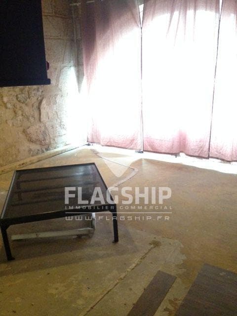 Plus de détails pour Local commercial à louer