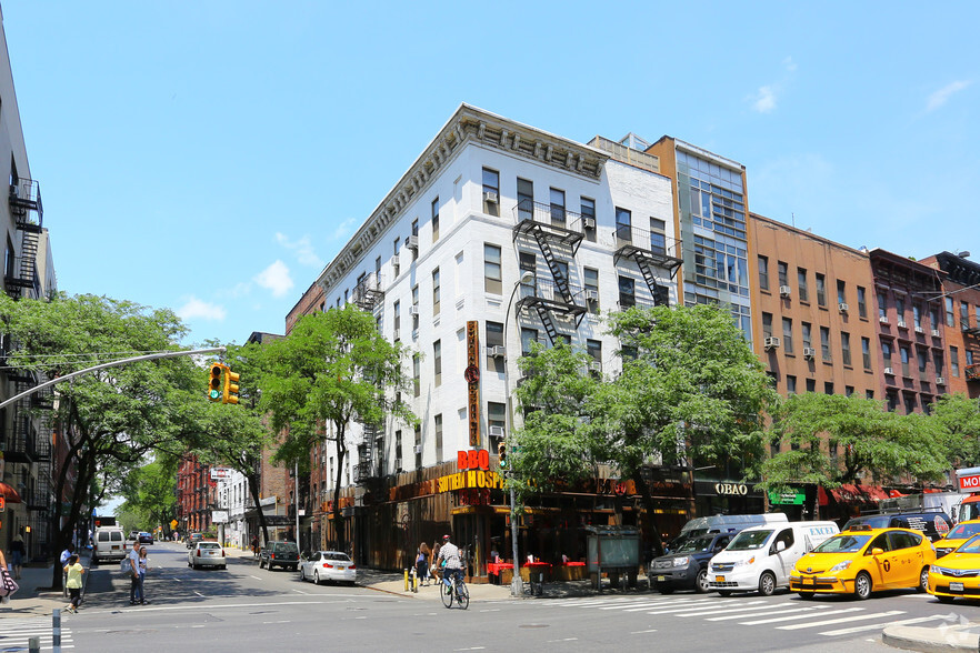 643-645 Ninth Ave, New York, NY à vendre - Photo de l’immeuble – Image 2 sur 42