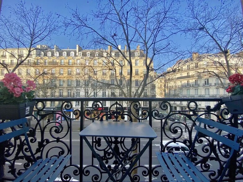 Bureau dans Paris à louer - Photo de l’immeuble – Image 1 sur 9