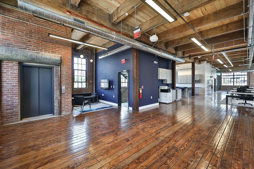 1100-1102 N Delaware Ave, Philadelphia, PA à louer - Photo intérieure – Image 3 sur 21