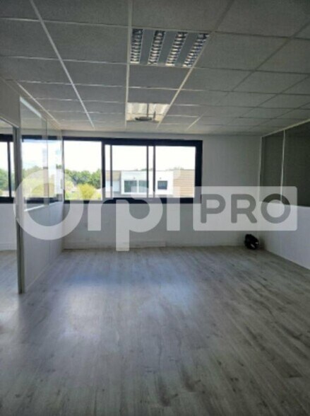 Bureau dans Mérignac à vendre - Photo intérieure – Image 3 sur 3