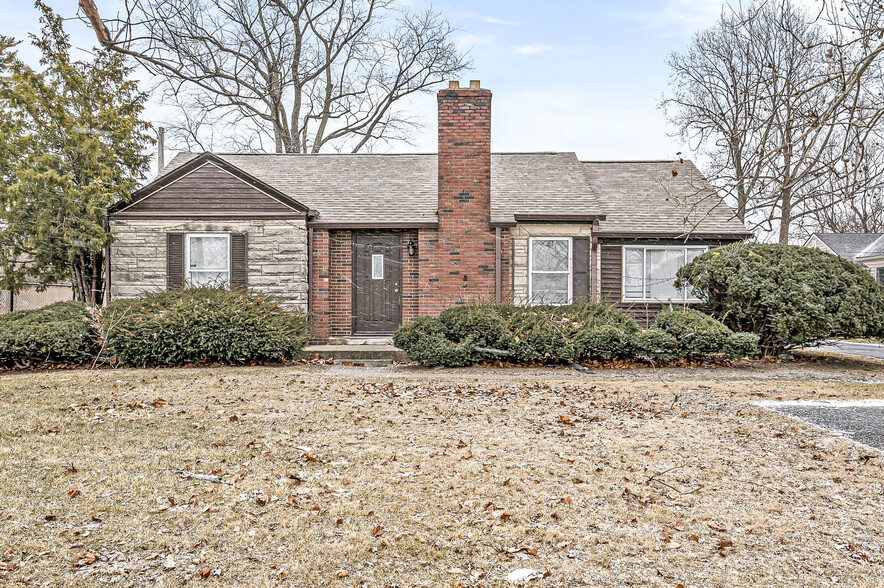 1109 N Shadeland Ave, Indianapolis, IN à vendre - Photo de l’immeuble – Image 2 sur 25