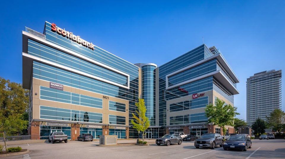 8700 200th St, Langley, BC à louer Photo de l’immeuble– Image 1 sur 4