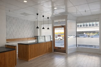 701-709 E Broadway, Glendale, CA à louer Photo intérieure– Image 1 sur 4