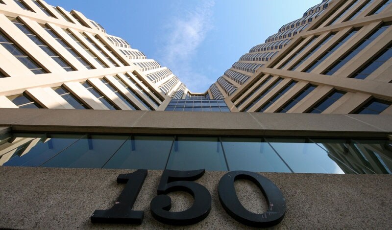 150 Bloor St W, Toronto, ON à louer - Photo de l’immeuble – Image 2 sur 8