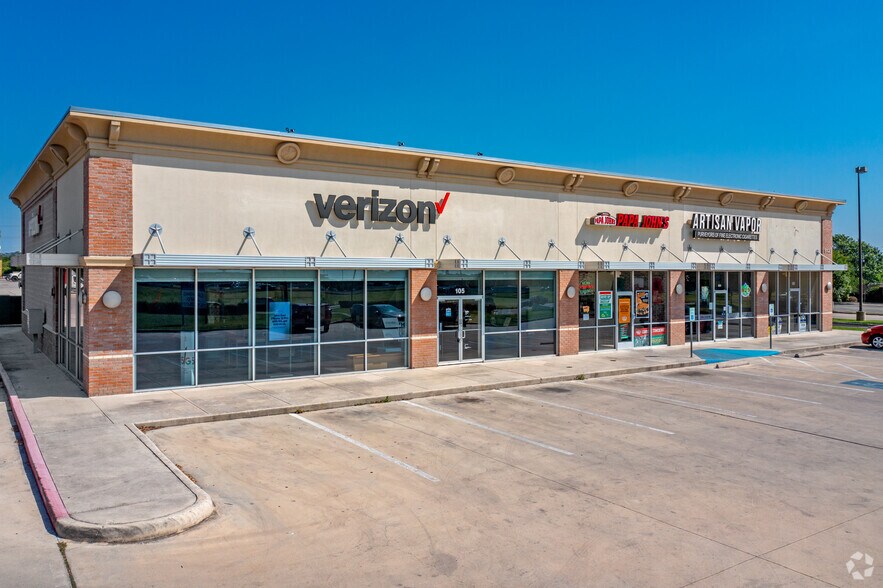9123 N Loop 1604 W, San Antonio, TX à louer - Photo de l’immeuble – Image 2 sur 11