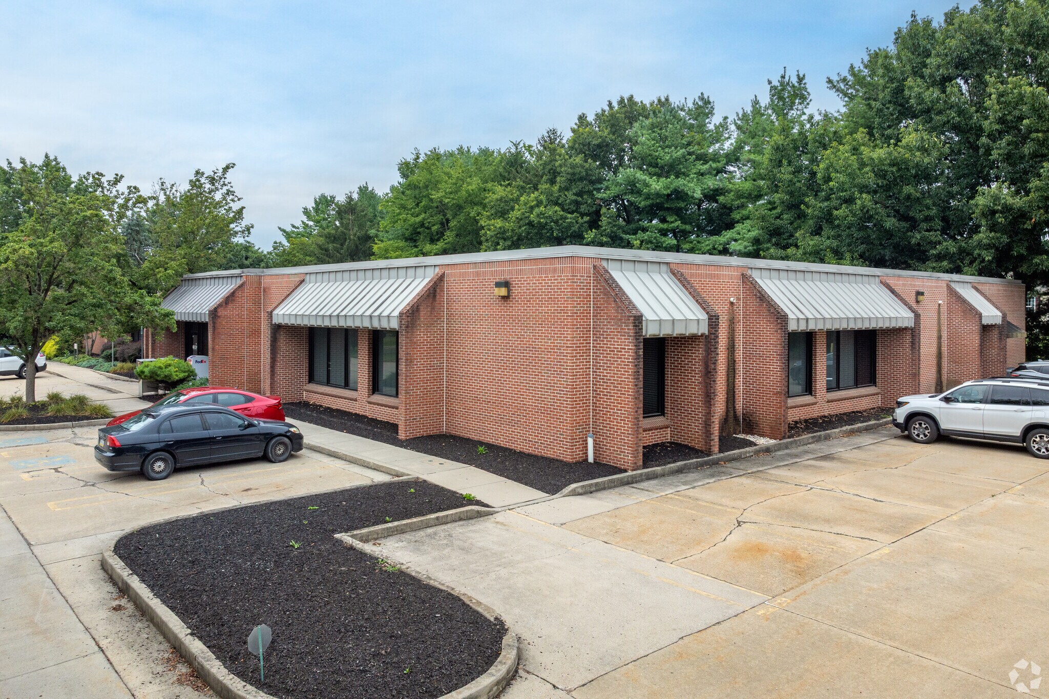 1690 Kenneth Rd, York, PA à louer Photo principale– Image 1 sur 6