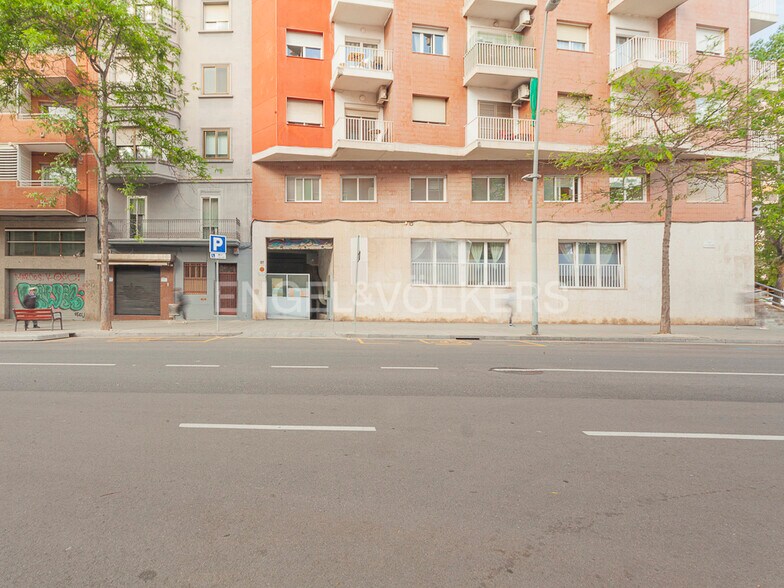 Local commercial dans Barcelone, Barcelona à louer - Photo de l’immeuble – Image 2 sur 5