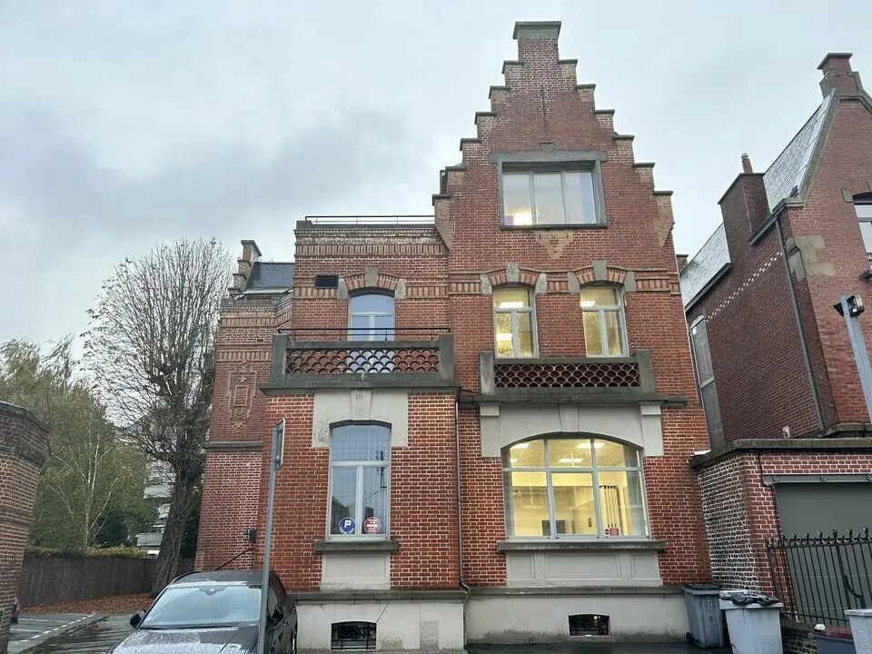 Bureau dans La Madeleine à louer Photo de l’immeuble– Image 1 sur 13