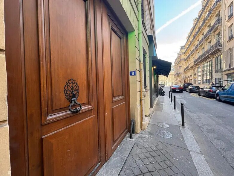 8 Rue Boudreau, Paris à louer - Photo de l’immeuble – Image 1 sur 9
