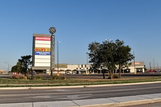 5002 34th St, Lubbock, TX à louer Photo de l’immeuble– Image 1 sur 1