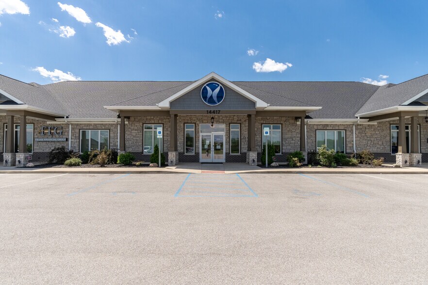 14417 Illinois Rd, Fort Wayne, IN à louer - Photo de l’immeuble – Image 3 sur 12