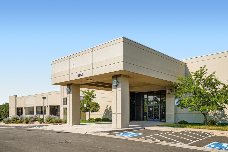 6250 Corporate Dr, Colorado Springs, CO à vendre - Photo de l’immeuble – Image 2 sur 4