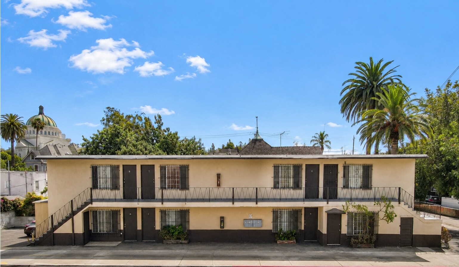 1143 W 28th St, Los Angeles, CA à vendre Photo de l’immeuble– Image 1 sur 34