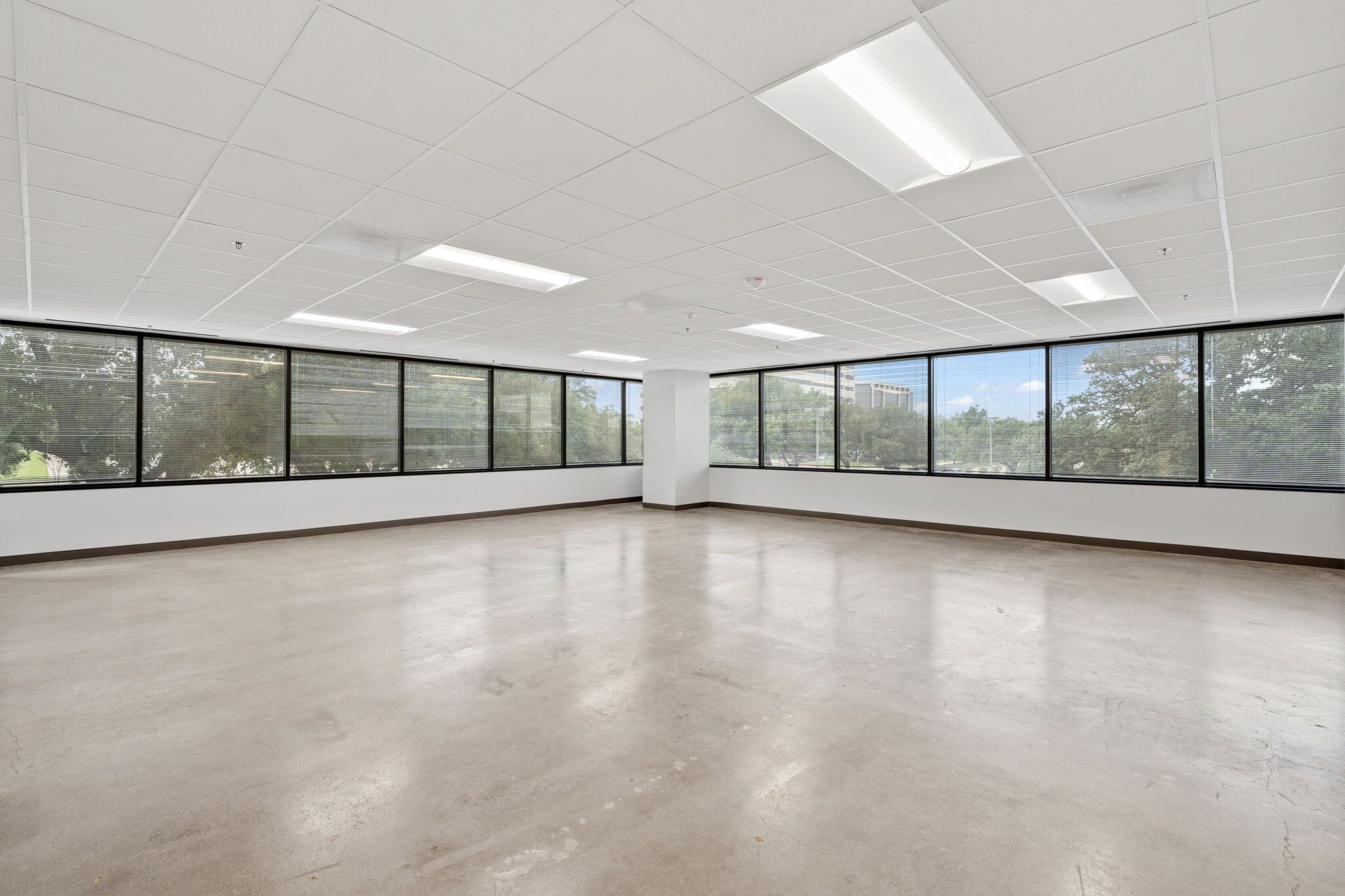 1231 Greenway Dr, Irving, TX à louer Photo intérieure– Image 1 sur 3