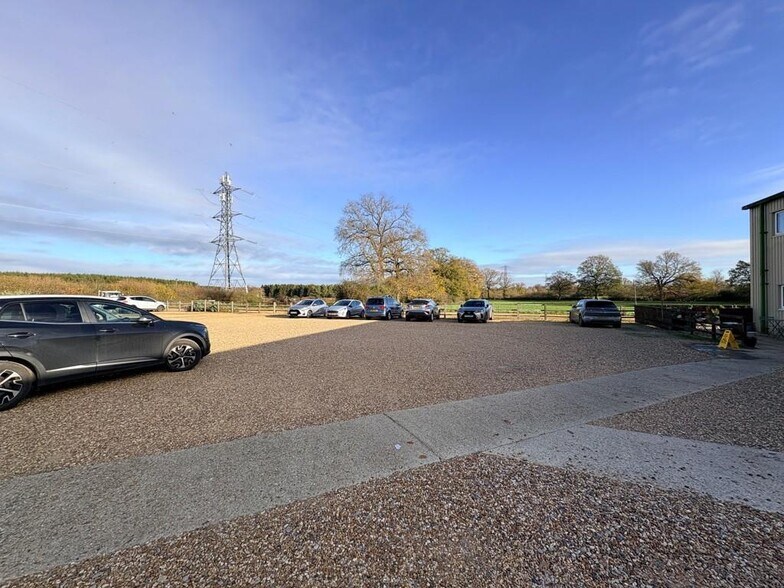 Aldermaston Road, Tadley à louer - Photo de l’immeuble – Image 2 sur 3