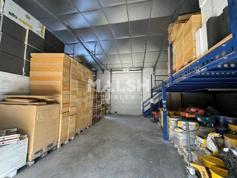 Local d'activités dans Montbrison à vendre - Photo intérieure – Image 1 sur 5