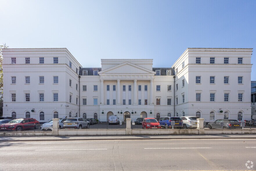 8 Dormer Pl, Leamington Spa à louer - Photo de l’immeuble – Image 3 sur 8