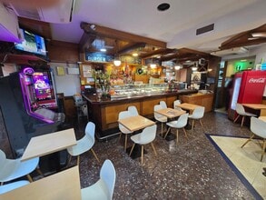 Local commercial dans Barcelone, Barcelona à louer Photo intérieure– Image 1 sur 9