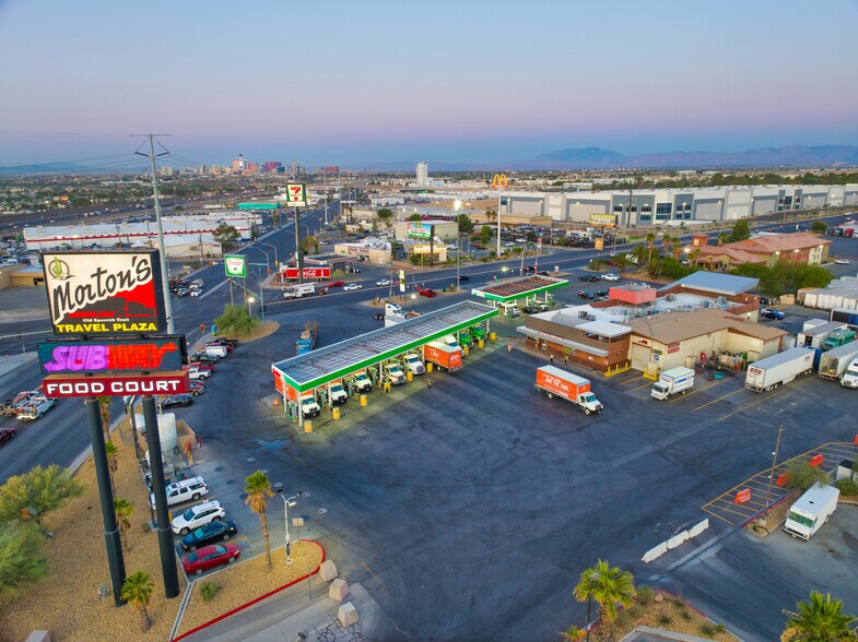 Morton's Travel Plaza portefeuille de 2 biens à vendre sur LoopNet.fr - Photo de l’immeuble – Image 3 sur 21
