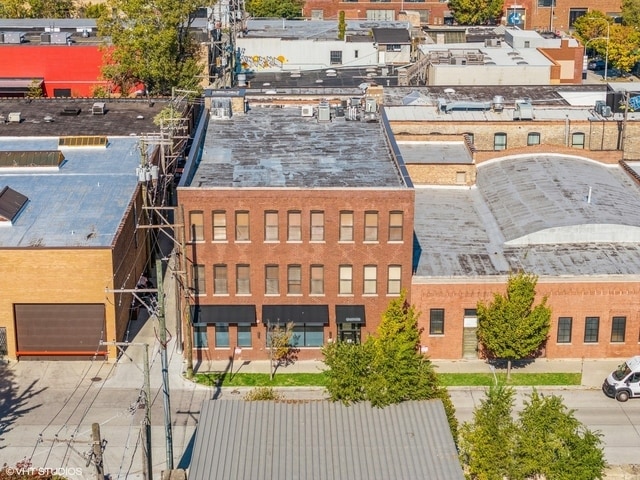 1348 W Concord Pl, Chicago, IL à louer - Photo de l’immeuble – Image 2 sur 41