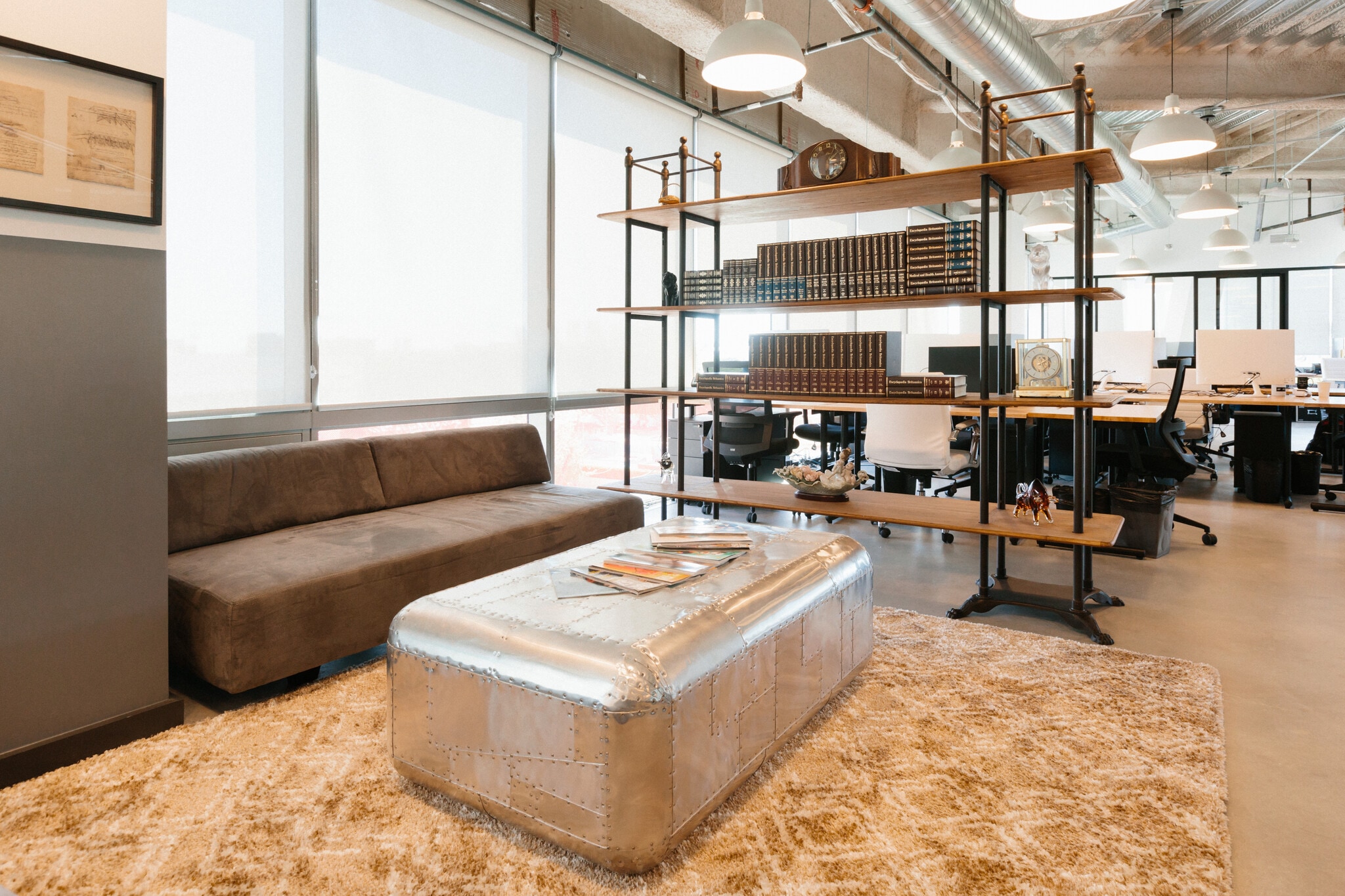 750 San Vicente Blvd, West Hollywood, CA à louer Photo intérieure– Image 1 sur 16