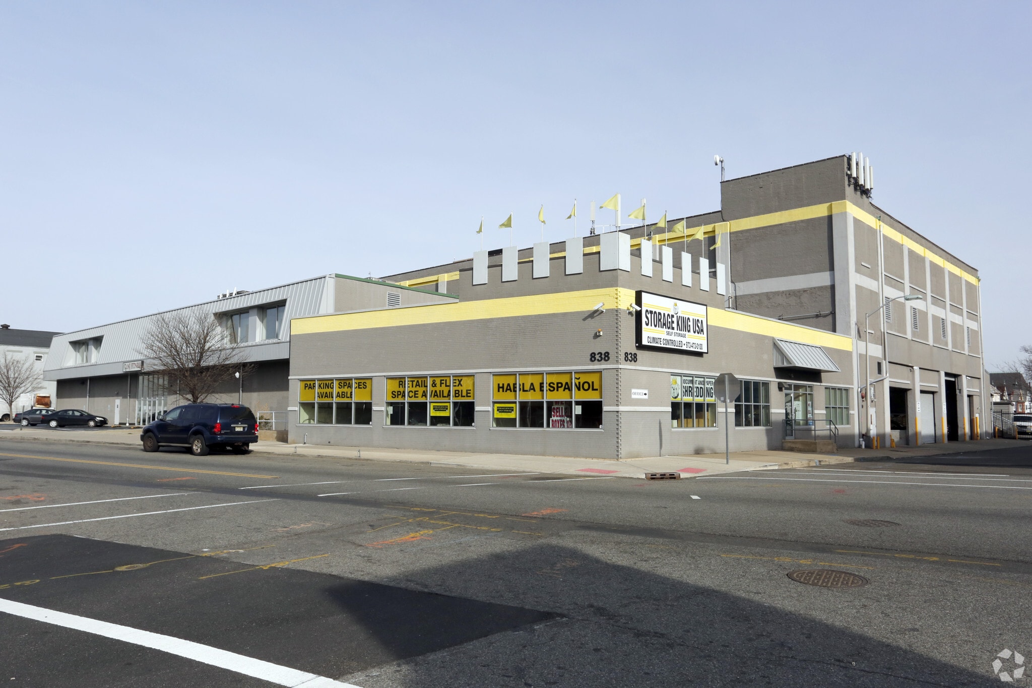 838 Main Ave, Passaic, NJ à louer Photo principale– Image 1 sur 11