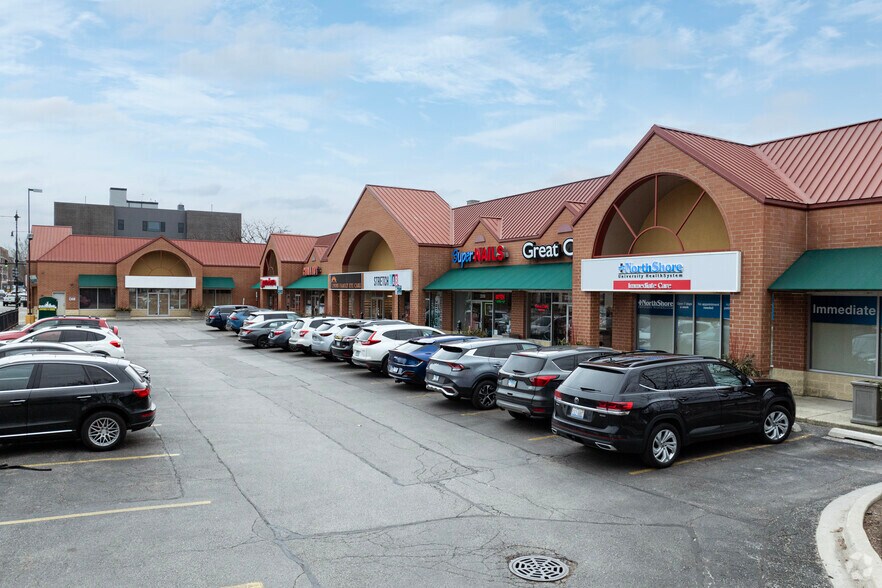 2301-2323 W Lawrence Ave, Chicago, IL à louer - Photo de l’immeuble – Image 1 sur 5