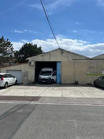 Industriel/Logistique dans Perpignan à louer - Photo de l’immeuble – Image 1 sur 4
