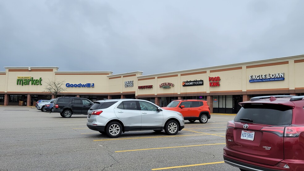 1733 Pearl Rd, Brunswick, OH à louer - Photo de l’immeuble – Image 3 sur 17