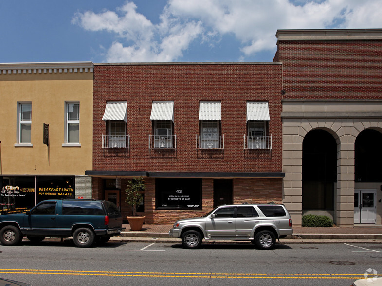 41-43 Union St S, Concord, NC à louer - Photo de l’immeuble – Image 3 sur 5