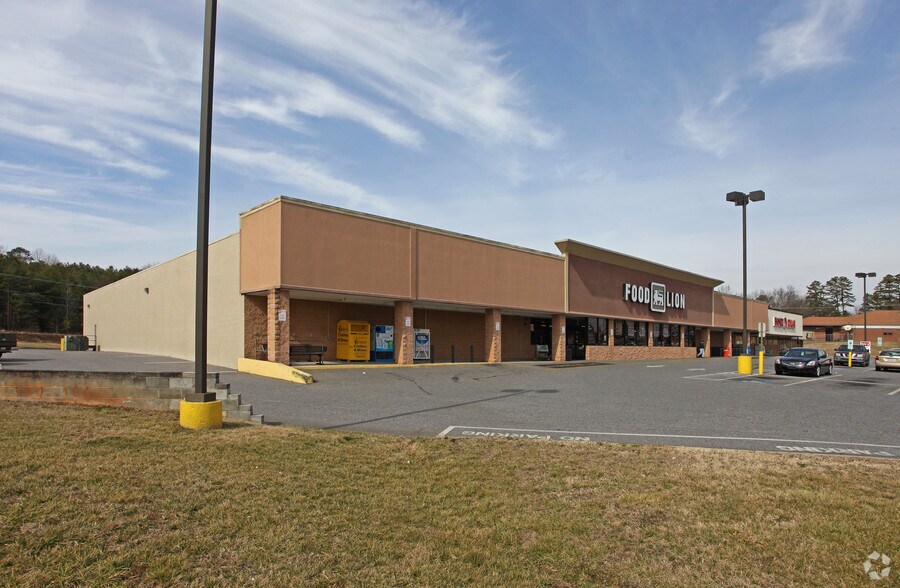 Dallas Shoals Hwy, Gastonia, NC à louer - Photo principale – Image 1 sur 9