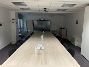 87-89 Rue La Boétie, Paris à louer Photo intérieure– Image 2 sur 4