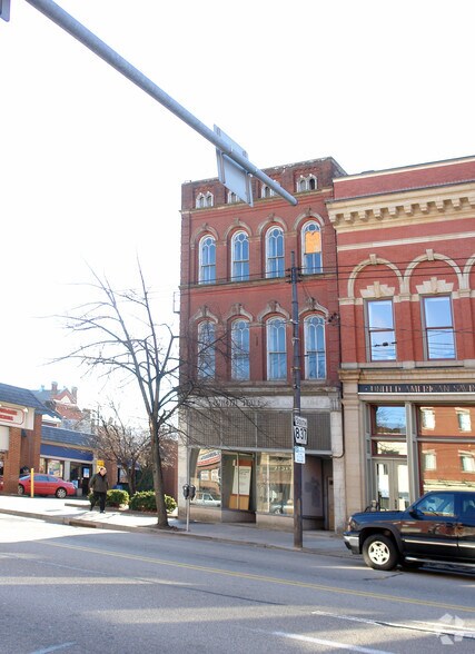 1814 E Carson St, Pittsburgh, PA à vendre - Photo de l’immeuble – Image 3 sur 18