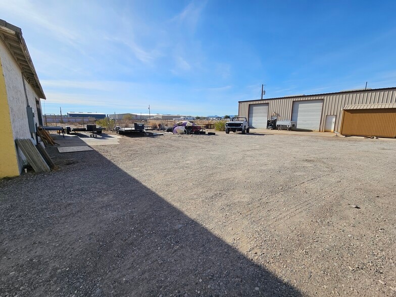 5157 S Lakewood Rd, Fort Mohave, AZ à louer - Photo de l’immeuble – Image 3 sur 5