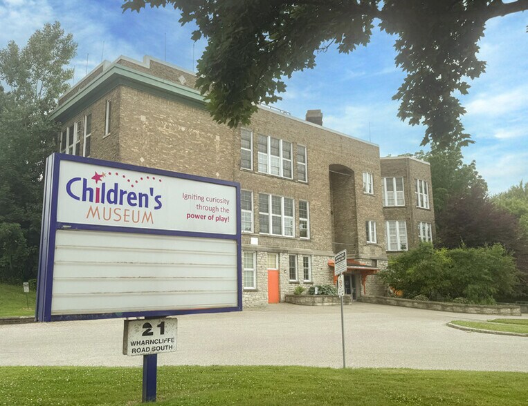 21 Wharncliffe Rd S, London, ON à louer - Photo de l’immeuble – Image 2 sur 5