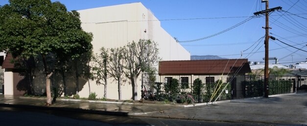 3050 N Lima St, Burbank, CA à vendre - Photo de l’immeuble – Image 3 sur 15